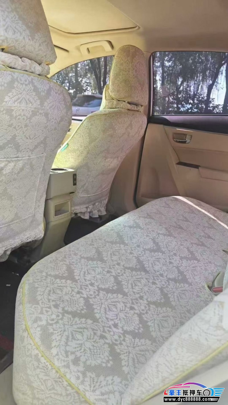 17年丰田卡罗拉轿车抵押车出售