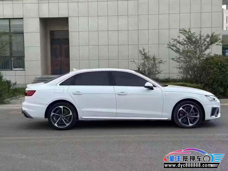 22年奥迪A4L轿车抵押车出售