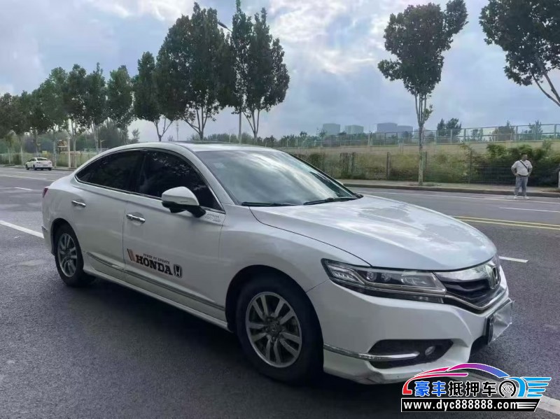 18年本田思铂睿轿车抵押车出售