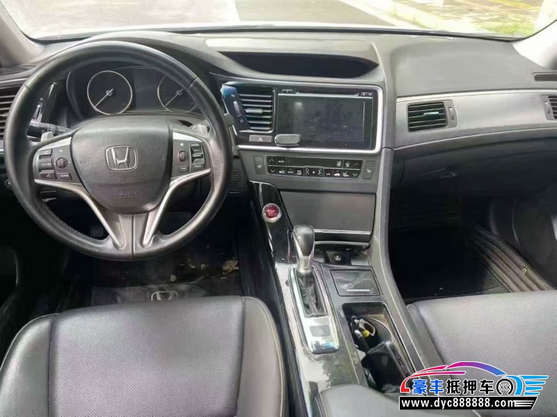 18年本田思铂睿轿车抵押车出售