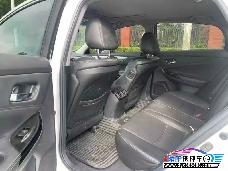 18年本田思铂睿轿车抵押车出售