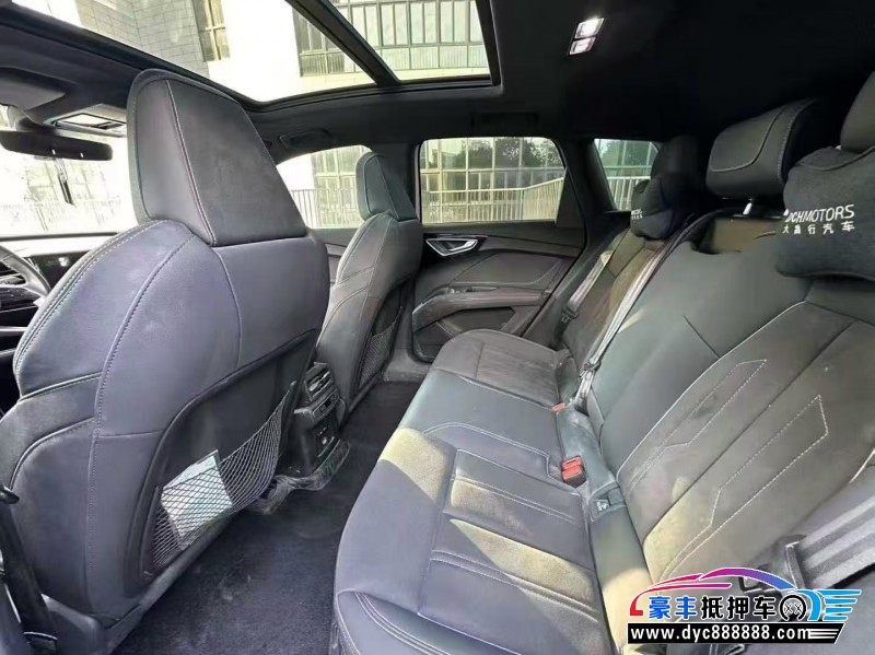 23年奥迪Q4轿车抵押车出售