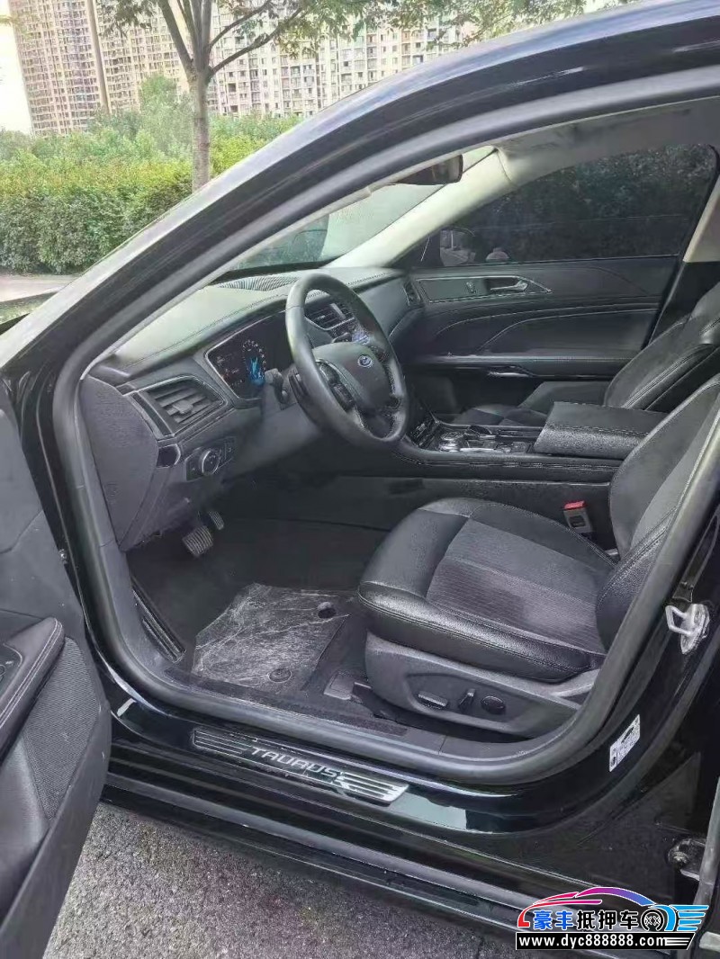 20年福特金牛座轿车抵押车出售