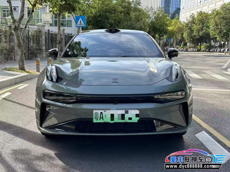 抵押车出售24年极氪001轿车