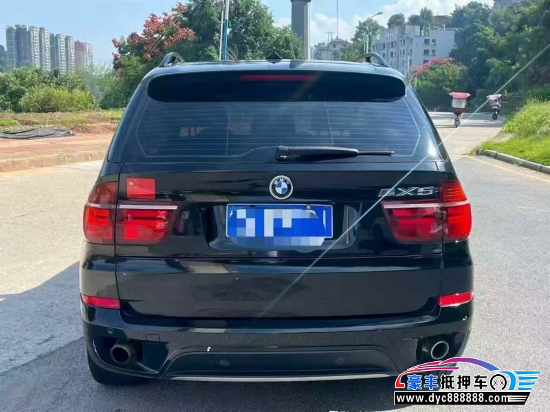 13年宝马X5轿车抵押车出售