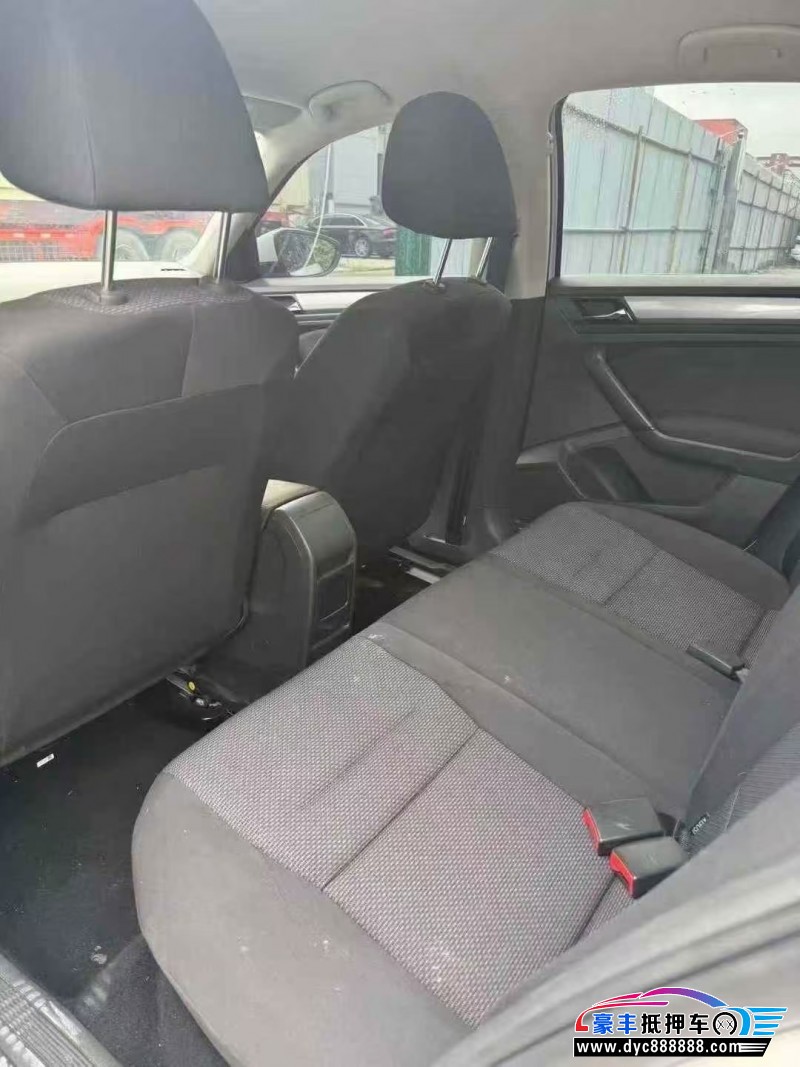 23年大众宝来轿车抵押车出售