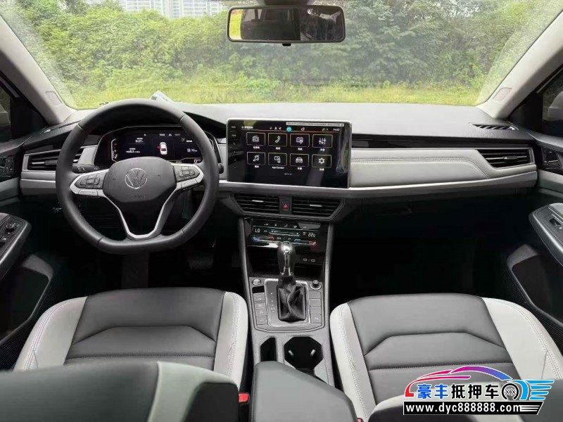 25年大众宝来轿车抵押车出售