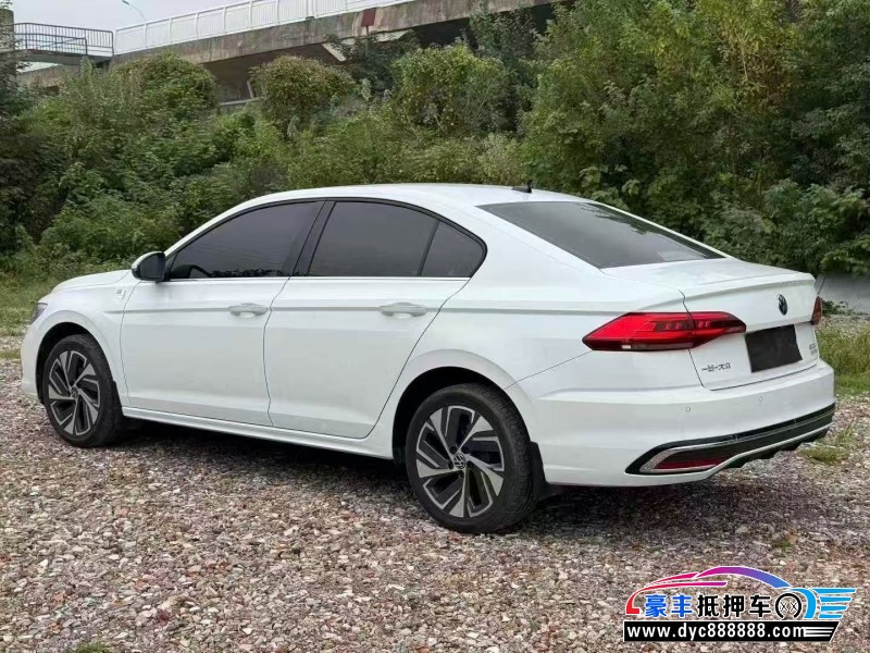 25年大众宝来轿车抵押车出售