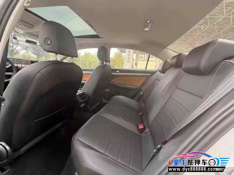 25年大众宝来轿车抵押车出售