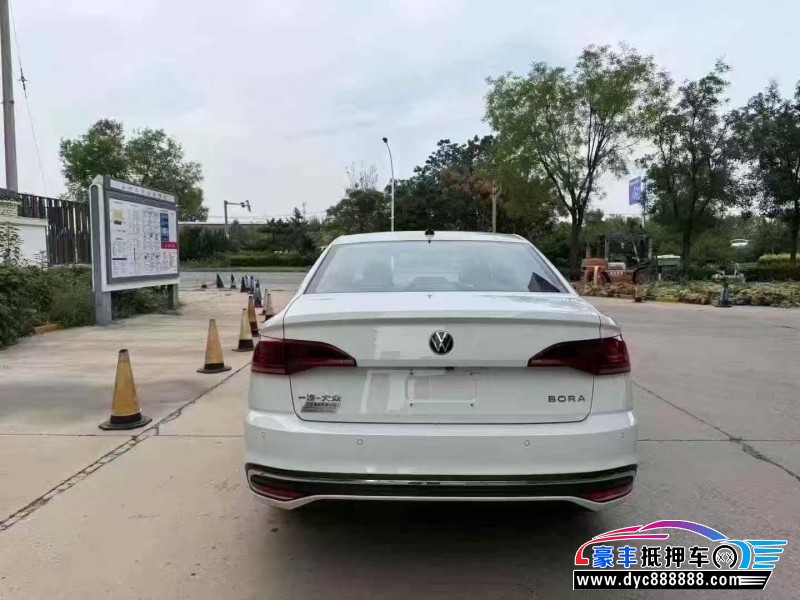 25年大众宝来轿车抵押车出售