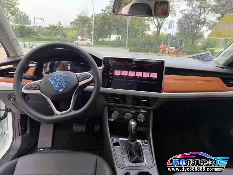 25年大众宝来轿车抵押车出售