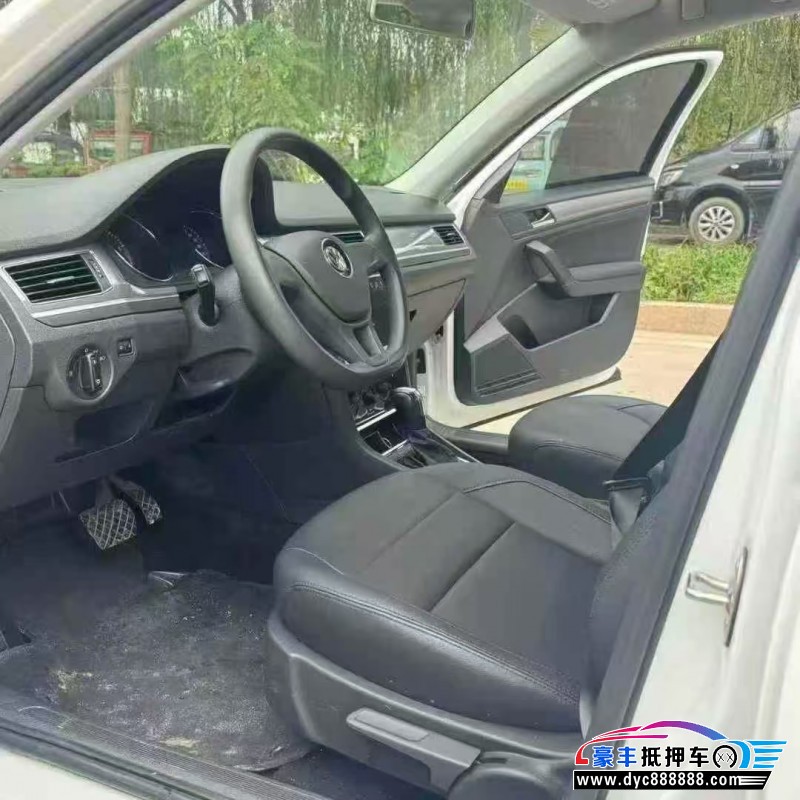 23年大众宝来轿车抵押车出售