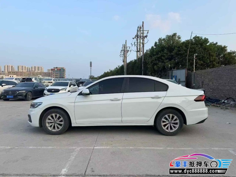 21年大众宝来轿车抵押车出售