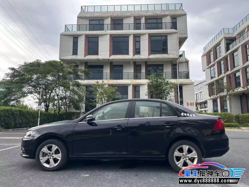 15年大众宝来轿车抵押车出售