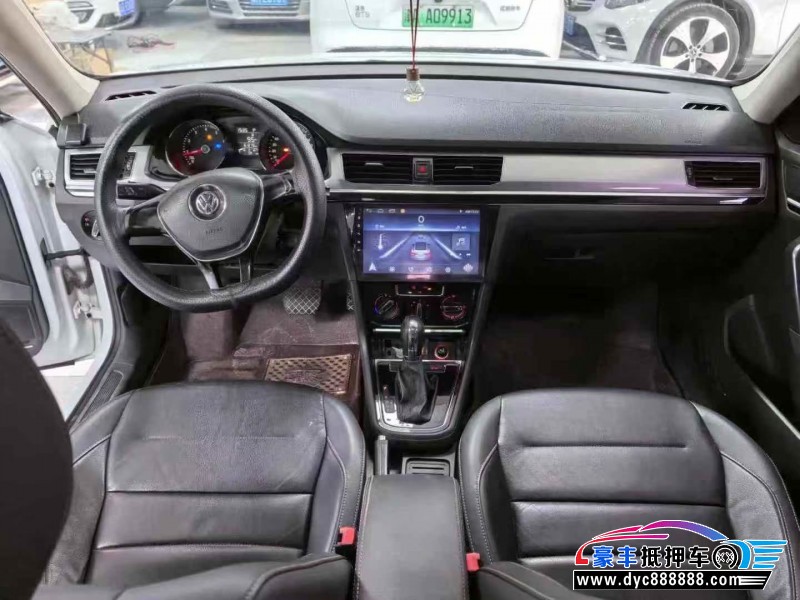 16年大众宝来轿车抵押车出售