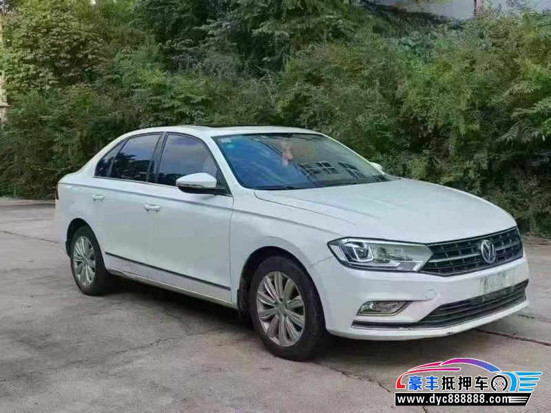 18年大众宝来轿车抵押车出售