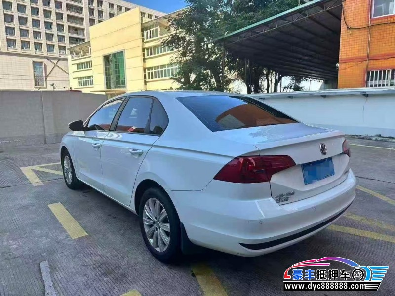 21年大众宝来轿车抵押车出售