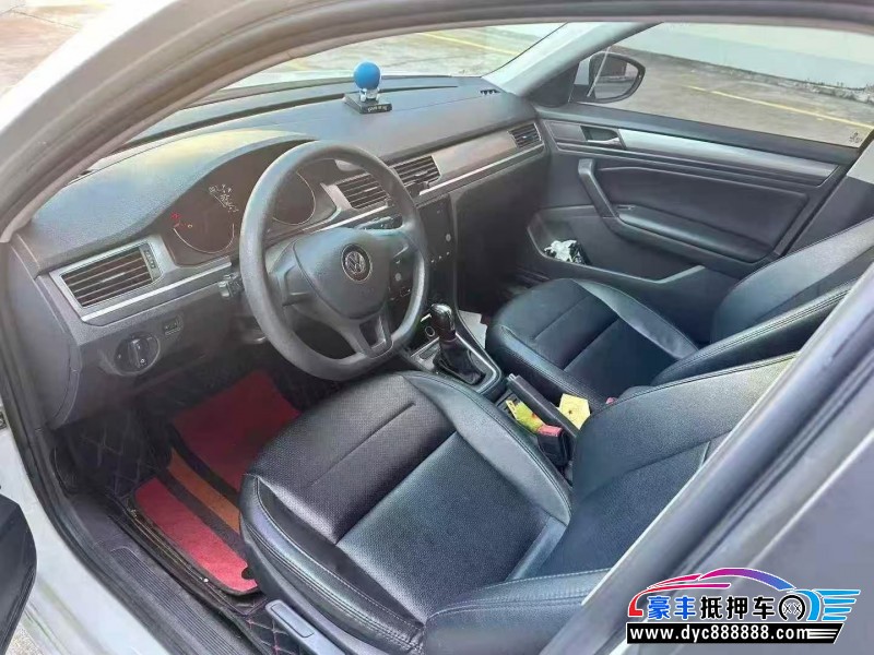 21年大众宝来轿车抵押车出售