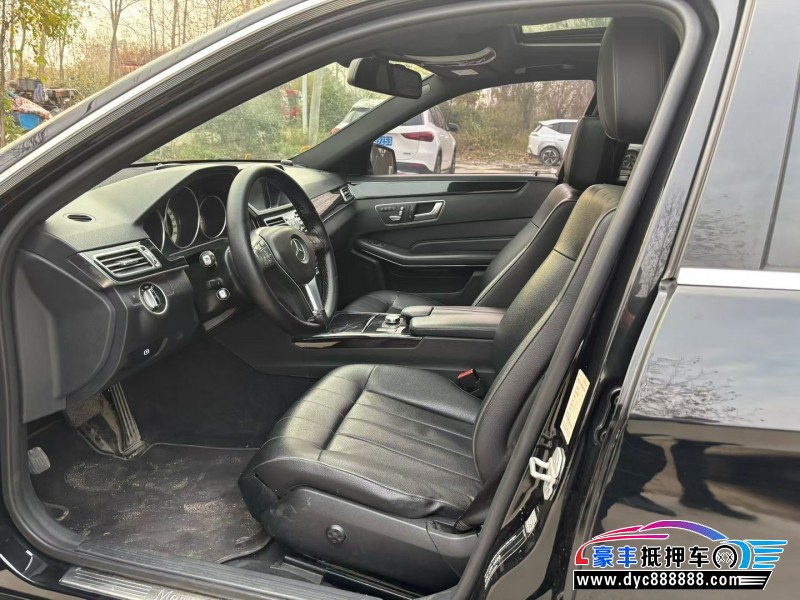 14年奔驰E轿车抵押车出售