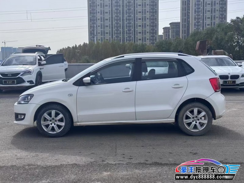 14年大众polo轿车抵押车出售