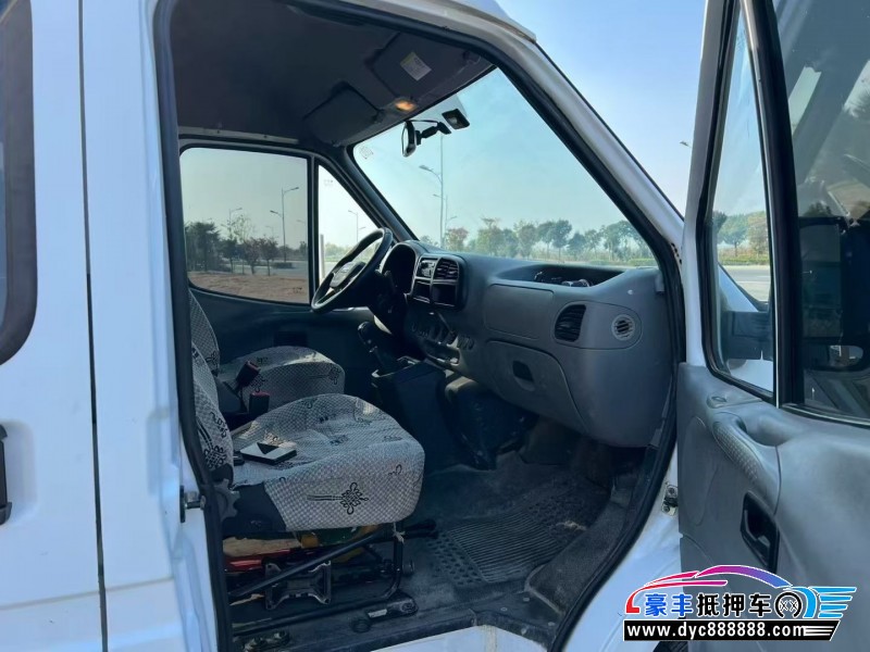 20年江铃特顺轿车抵押车出售