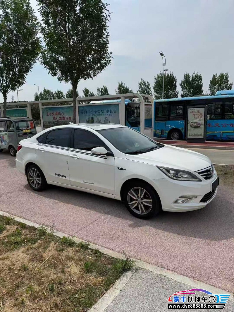 17年长安逸动轿车抵押车出售