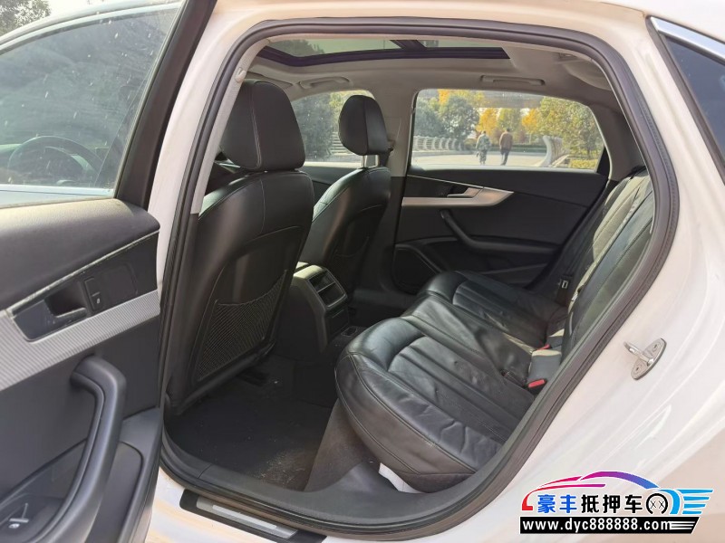 17年奥迪A4L轿车抵押车出售