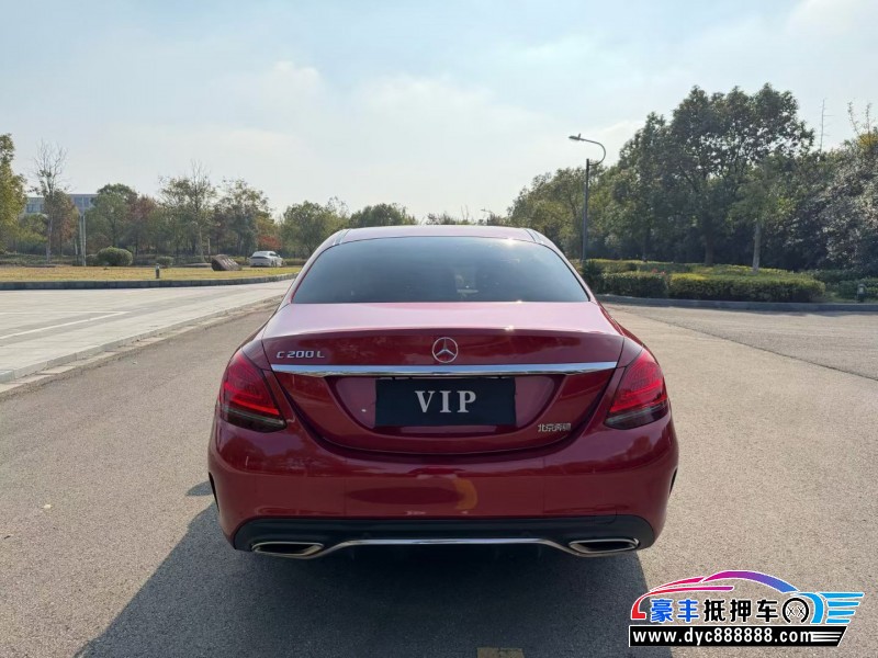 19年奔驰C轿车抵押车出售
