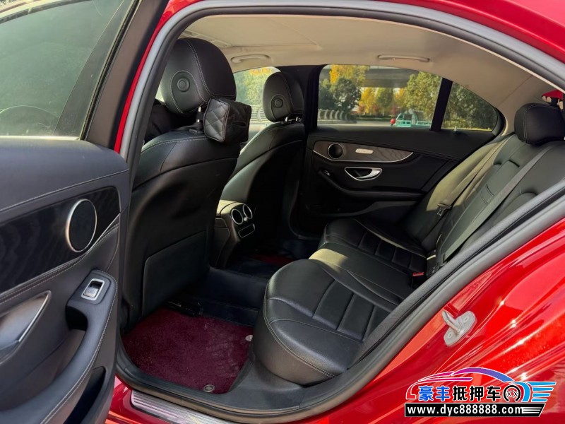 19年奔驰C轿车抵押车出售