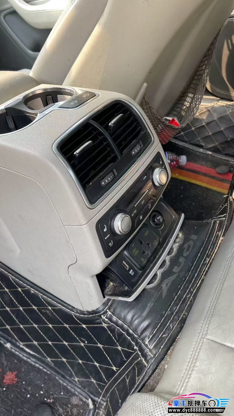 13年奥迪A6L轿车抵押车出售