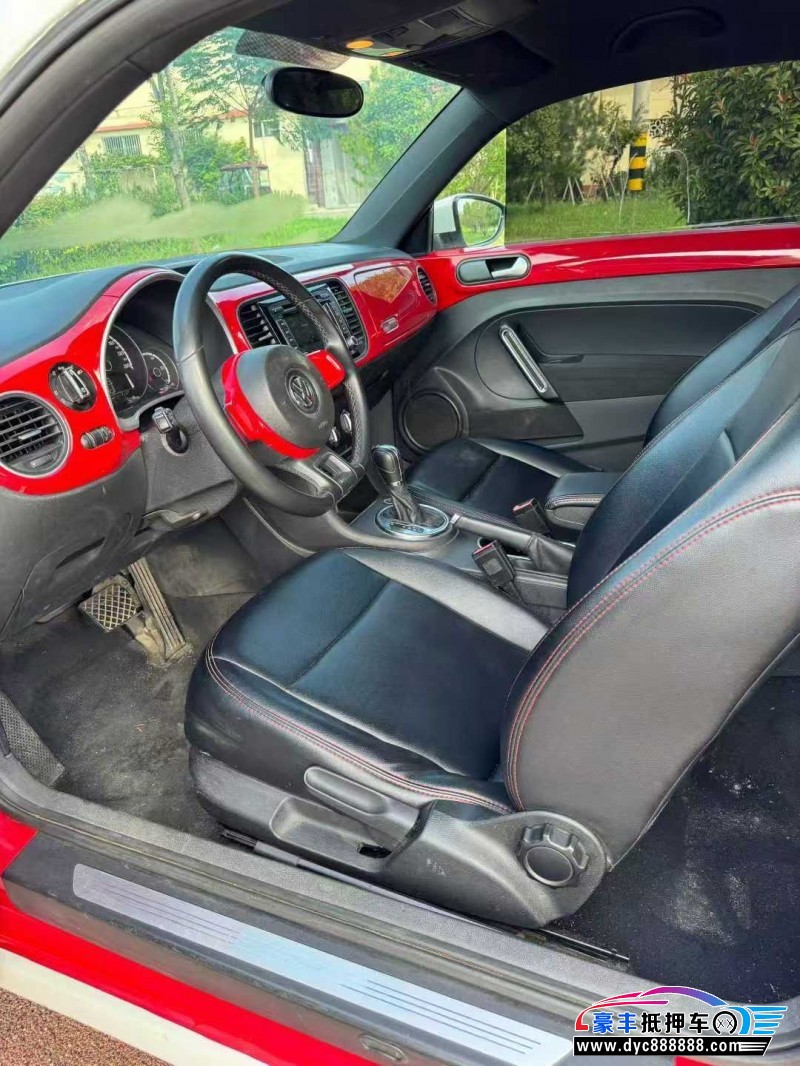 14年大众甲壳虫轿车抵押车出售