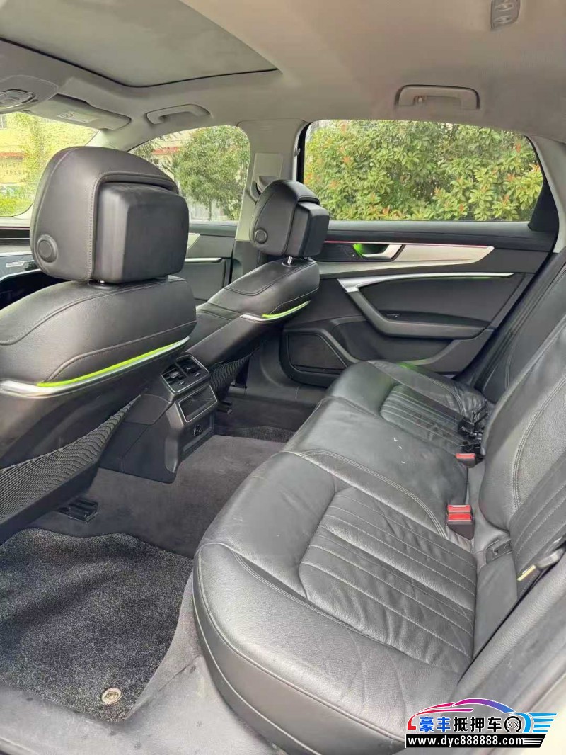 19年奥迪A6轿车抵押车出售