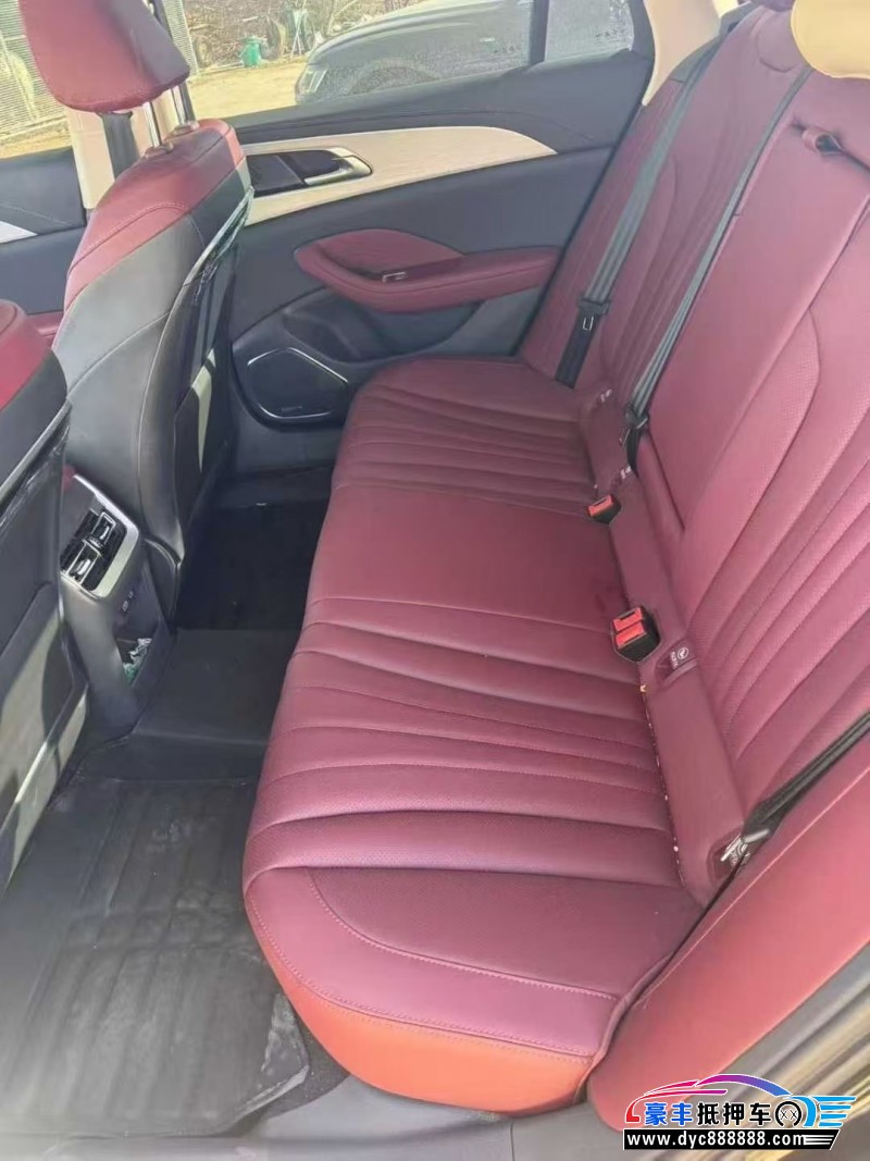 24年红旗H5轿车抵押车出售