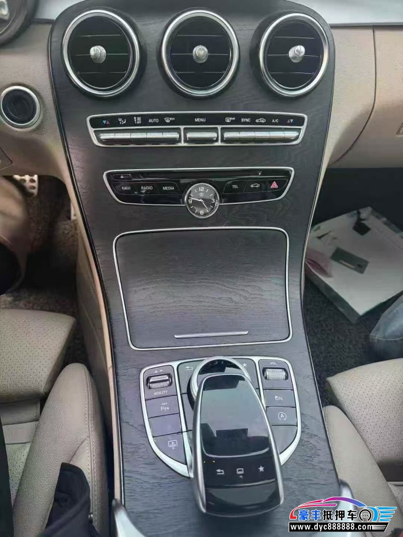 15年奔驰C轿车抵押车出售