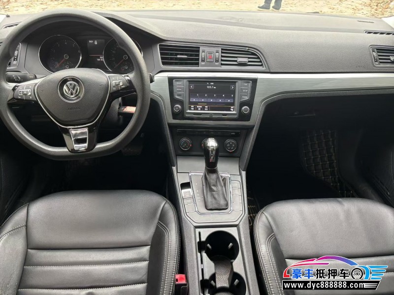 18年大众凌渡轿车抵押车出售