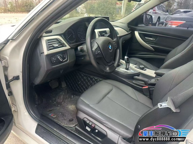 15年宝马3系轿车抵押车出售