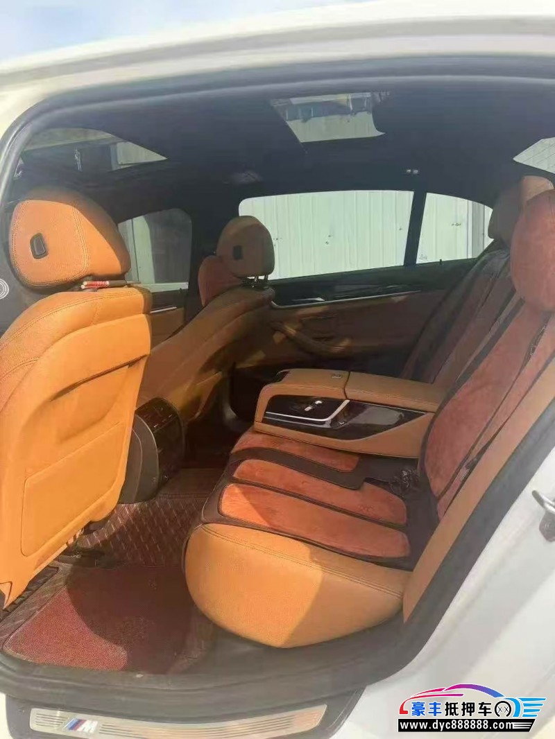 18年宝马5系轿车抵押车出售