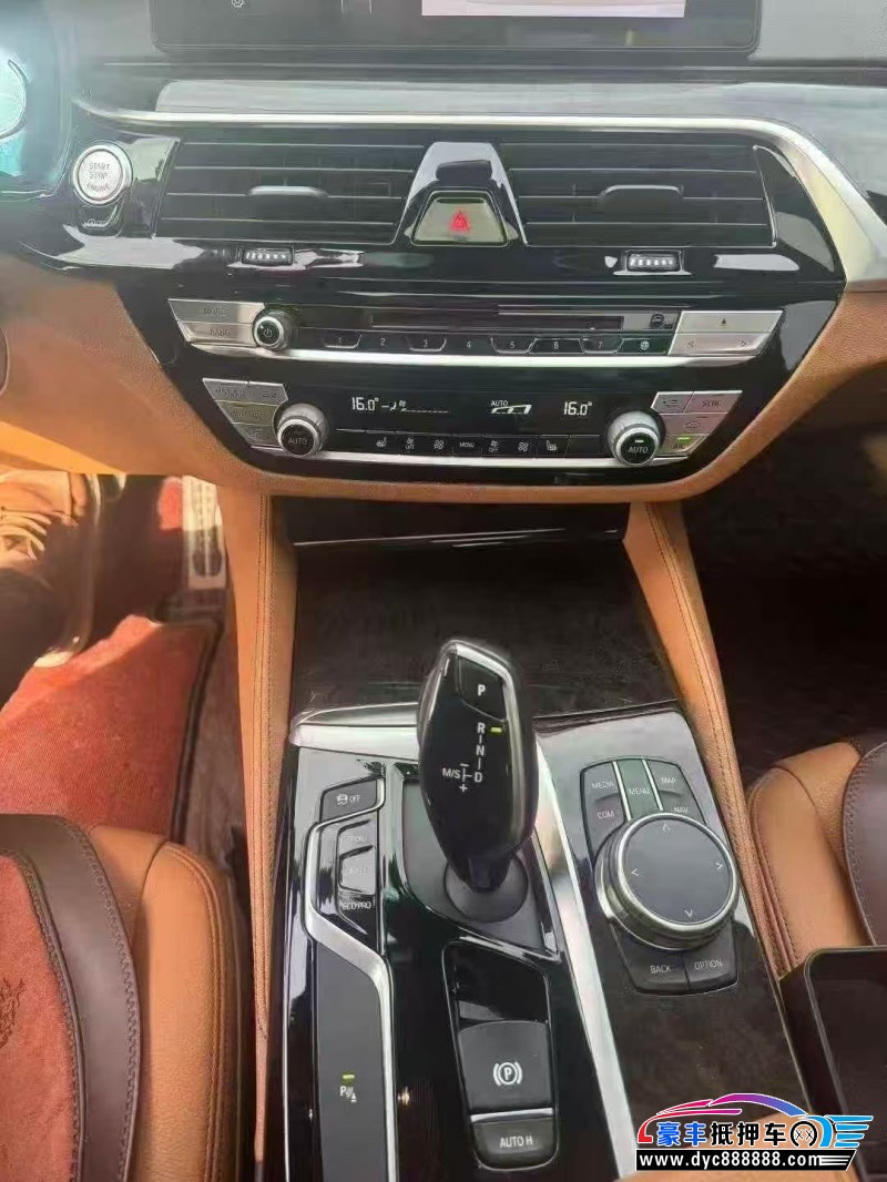 18年宝马5系轿车抵押车出售