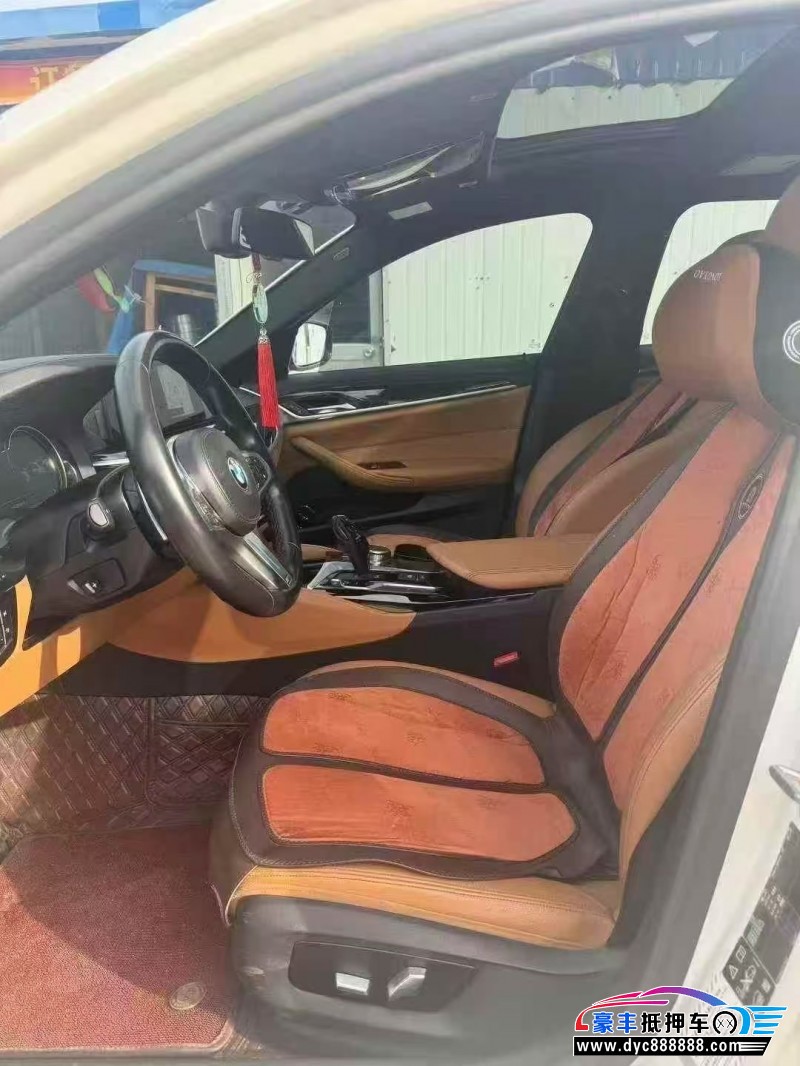 18年宝马5系轿车抵押车出售