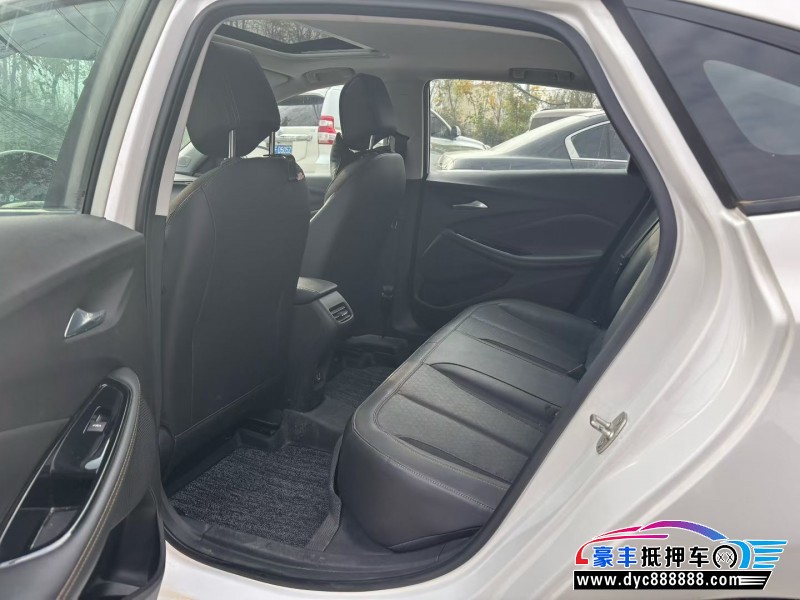 23年别克威朗轿车抵押车出售