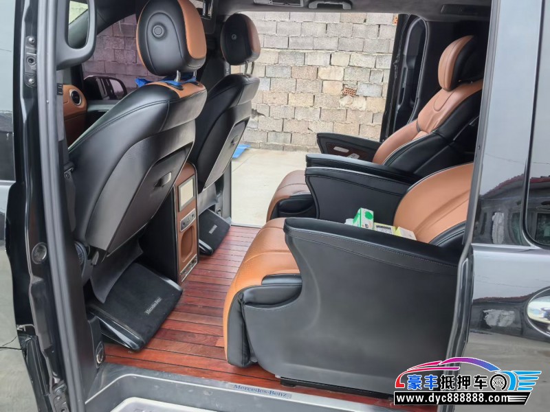 19年奔驰威霆MPV抵押车出售