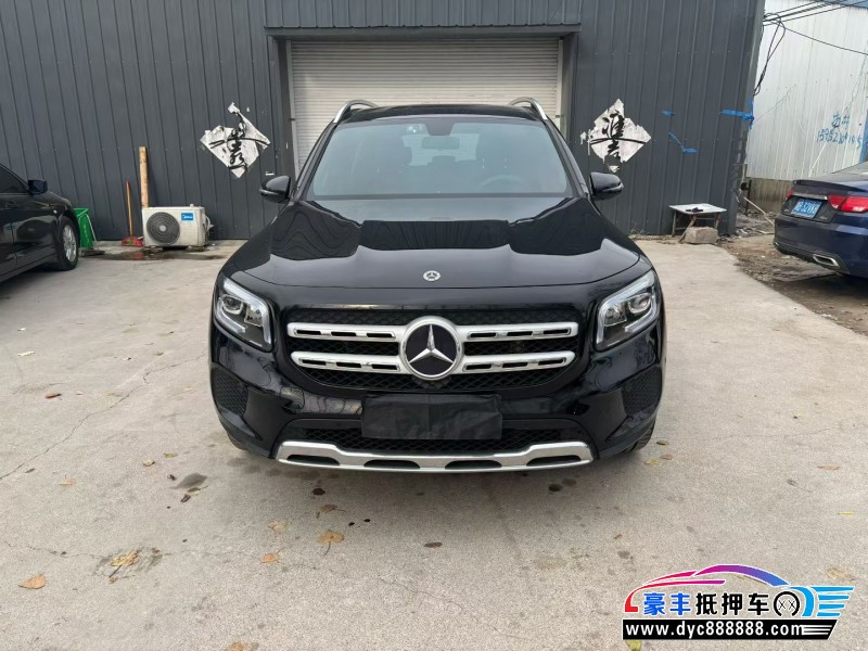 抵押车出售22年奔驰GLB轿车