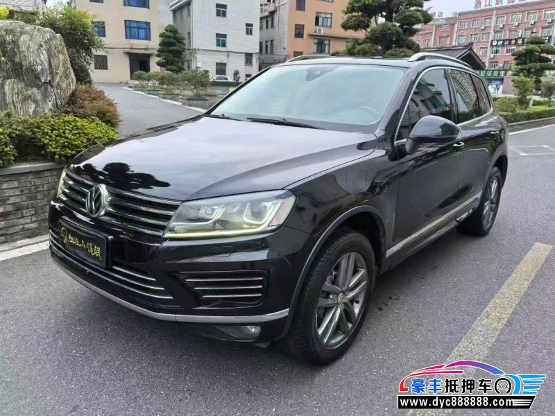 16年大众途锐SUV抵押车出售