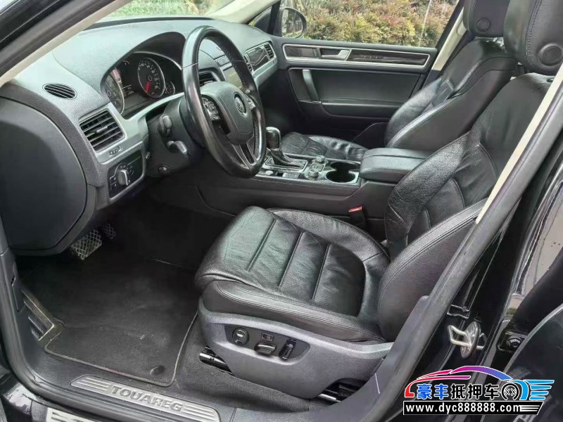 16年大众途锐SUV抵押车出售