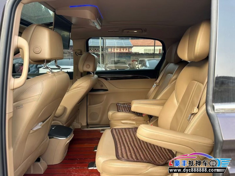 18年别克GL8轿车抵押车出售