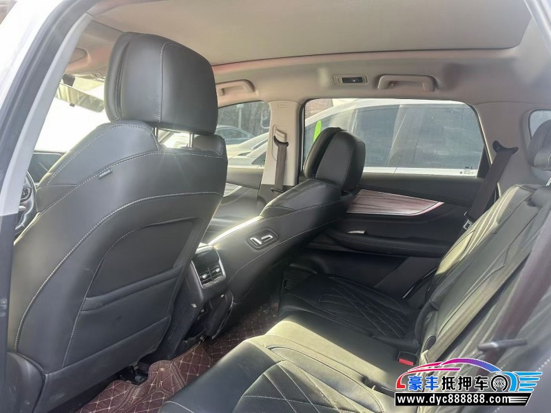 22年奇瑞瑞虎8轿车抵押车出售