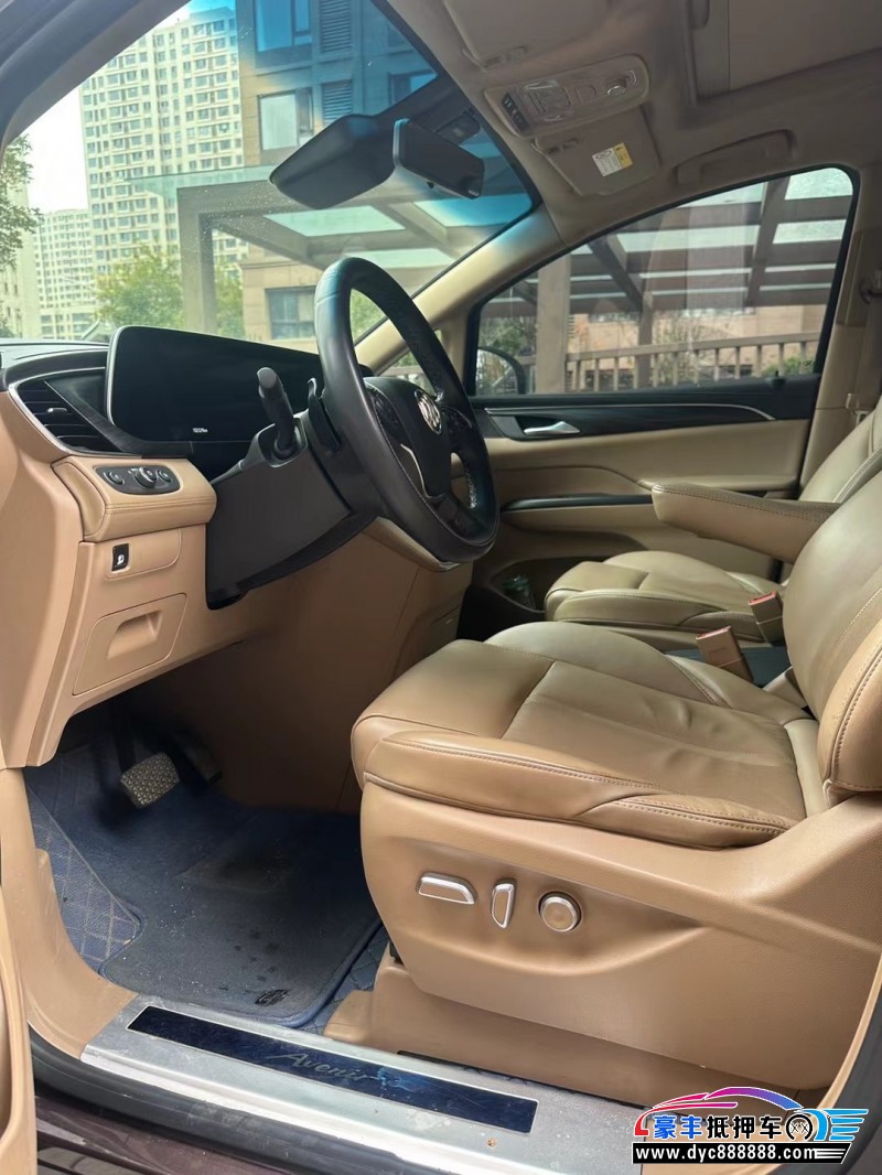 20年别克GL8轿车抵押车出售