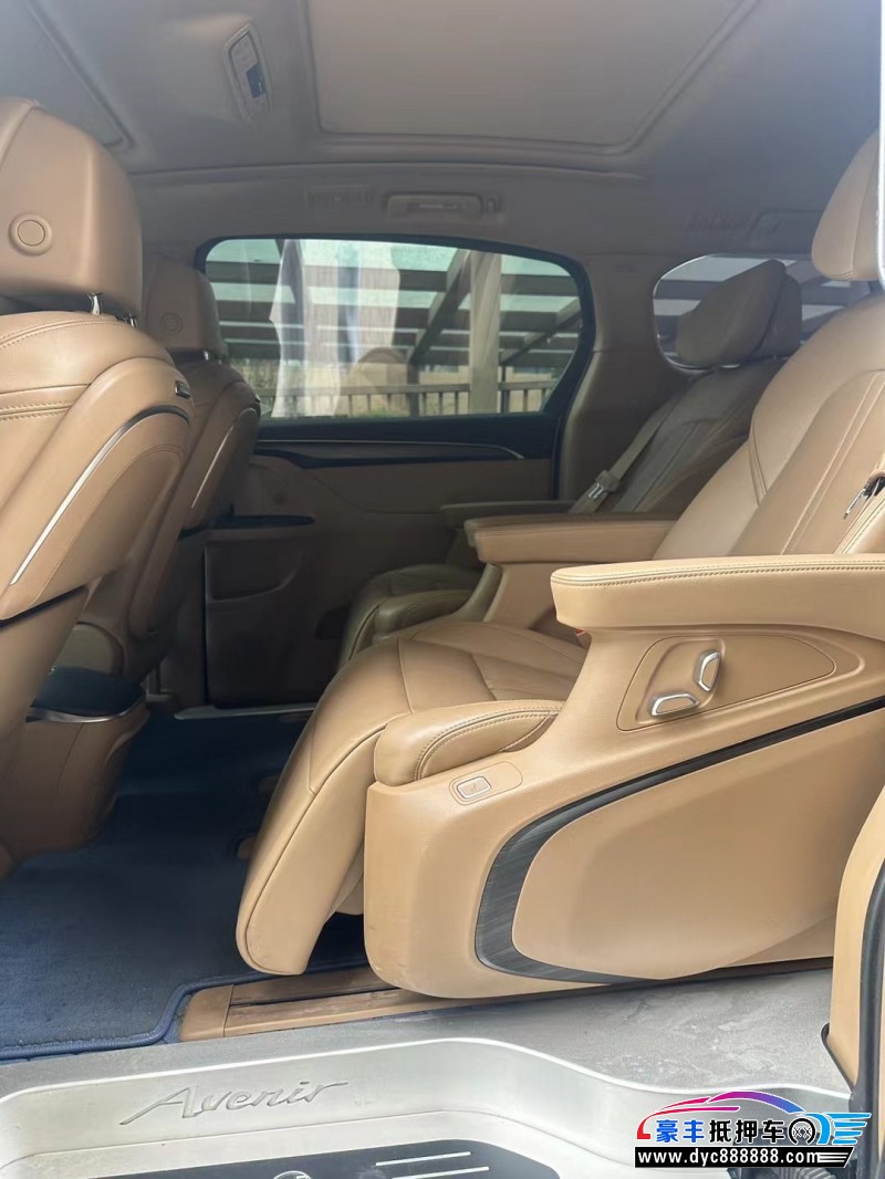 20年别克GL8轿车抵押车出售