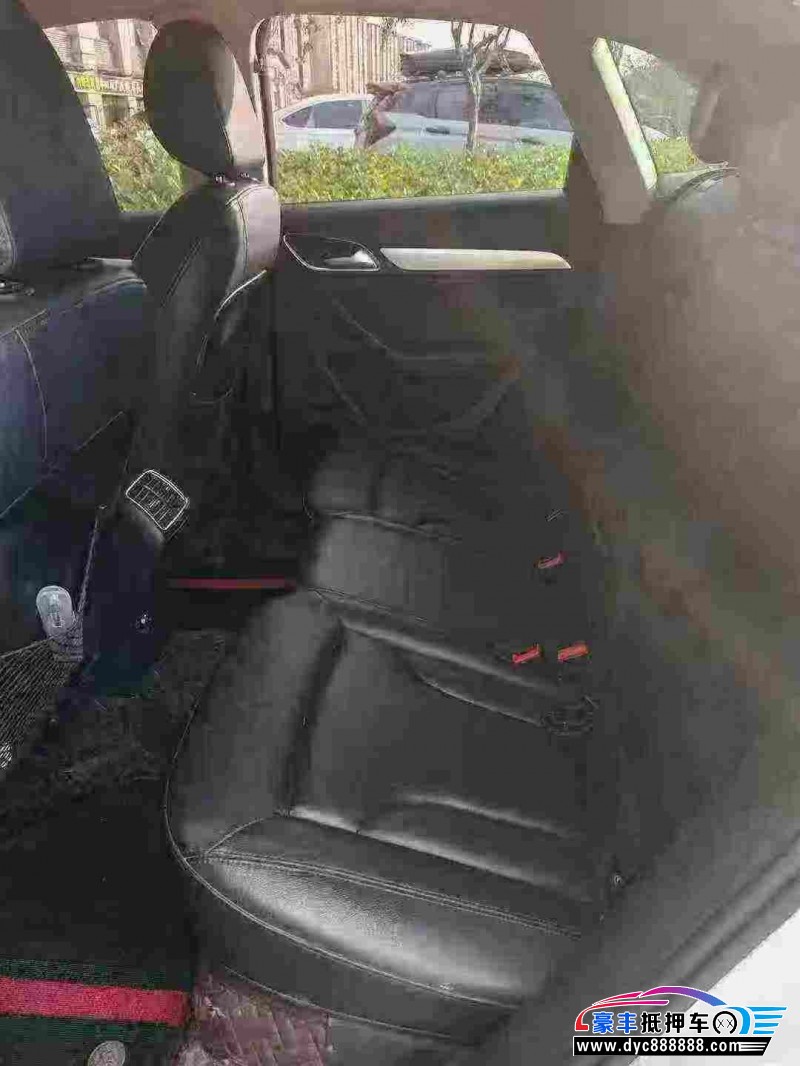 14年奥迪Q3轿车抵押车出售