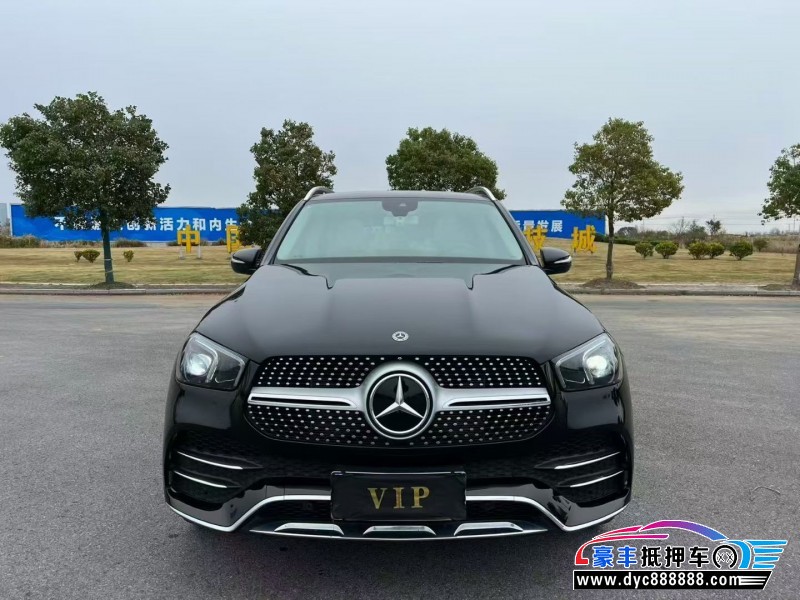 19年奔驰GLE轿车抵押车出售